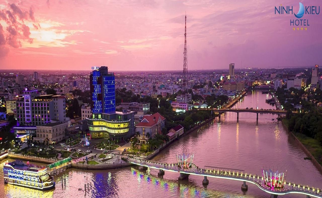 Ninh Kieu Riverside Hotel Can Tho Exterior photo