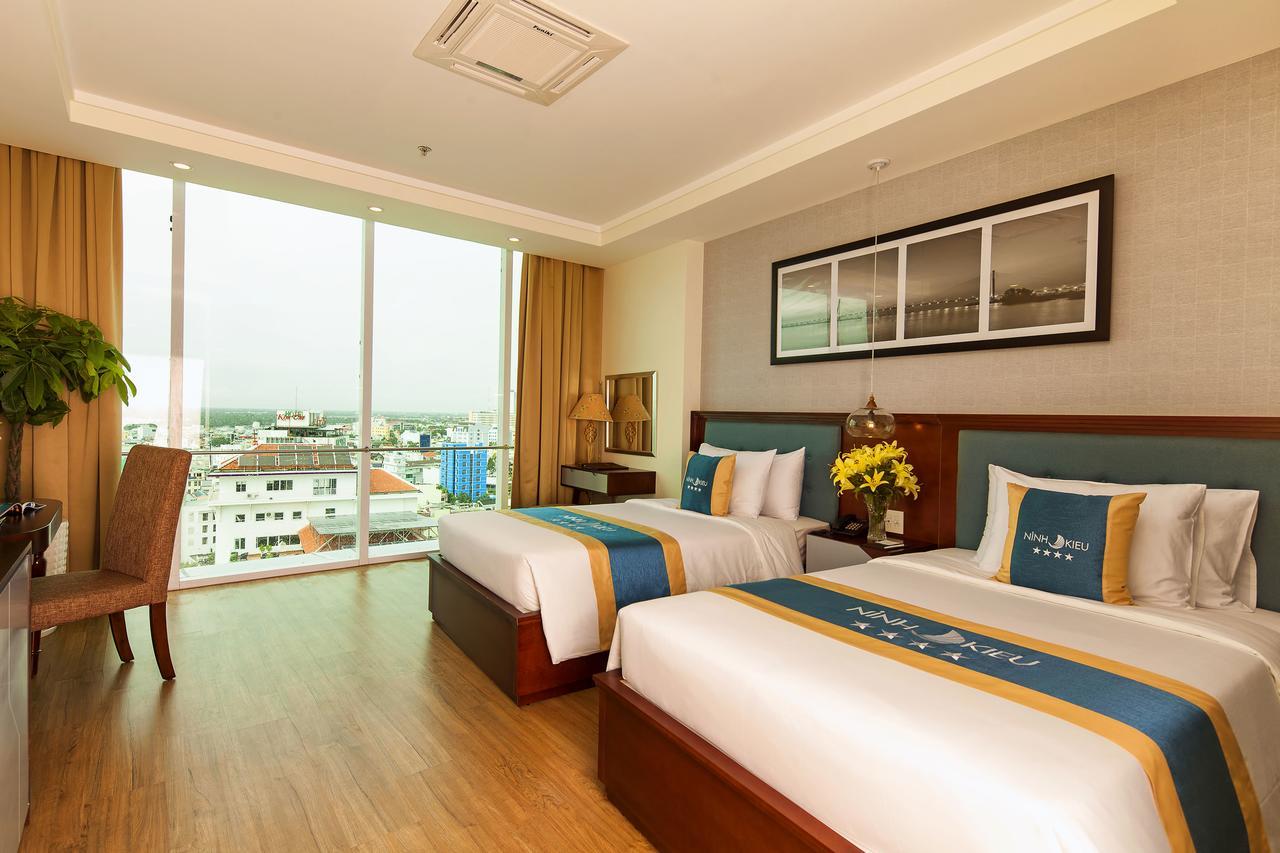 Ninh Kieu Riverside Hotel Can Tho Exterior photo