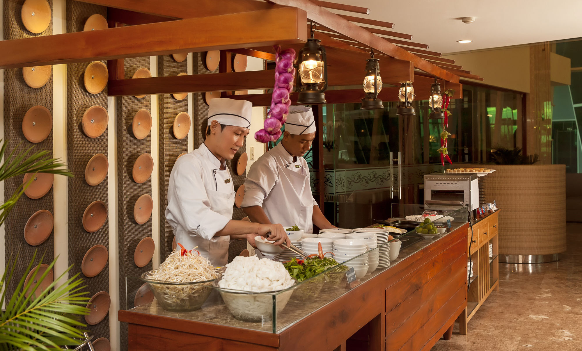 Ninh Kieu Riverside Hotel Can Tho Exterior photo