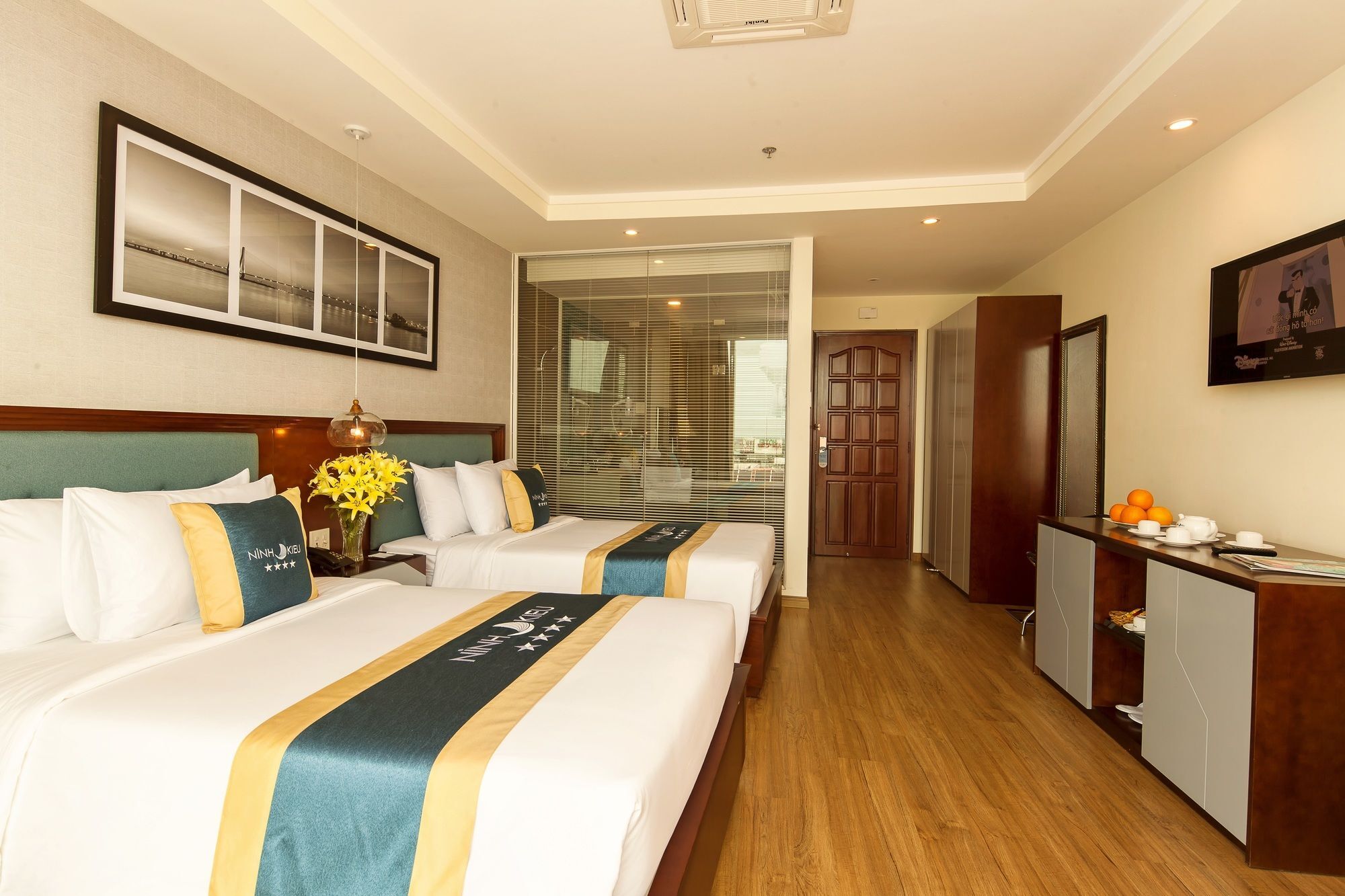 Ninh Kieu Riverside Hotel Can Tho Exterior photo