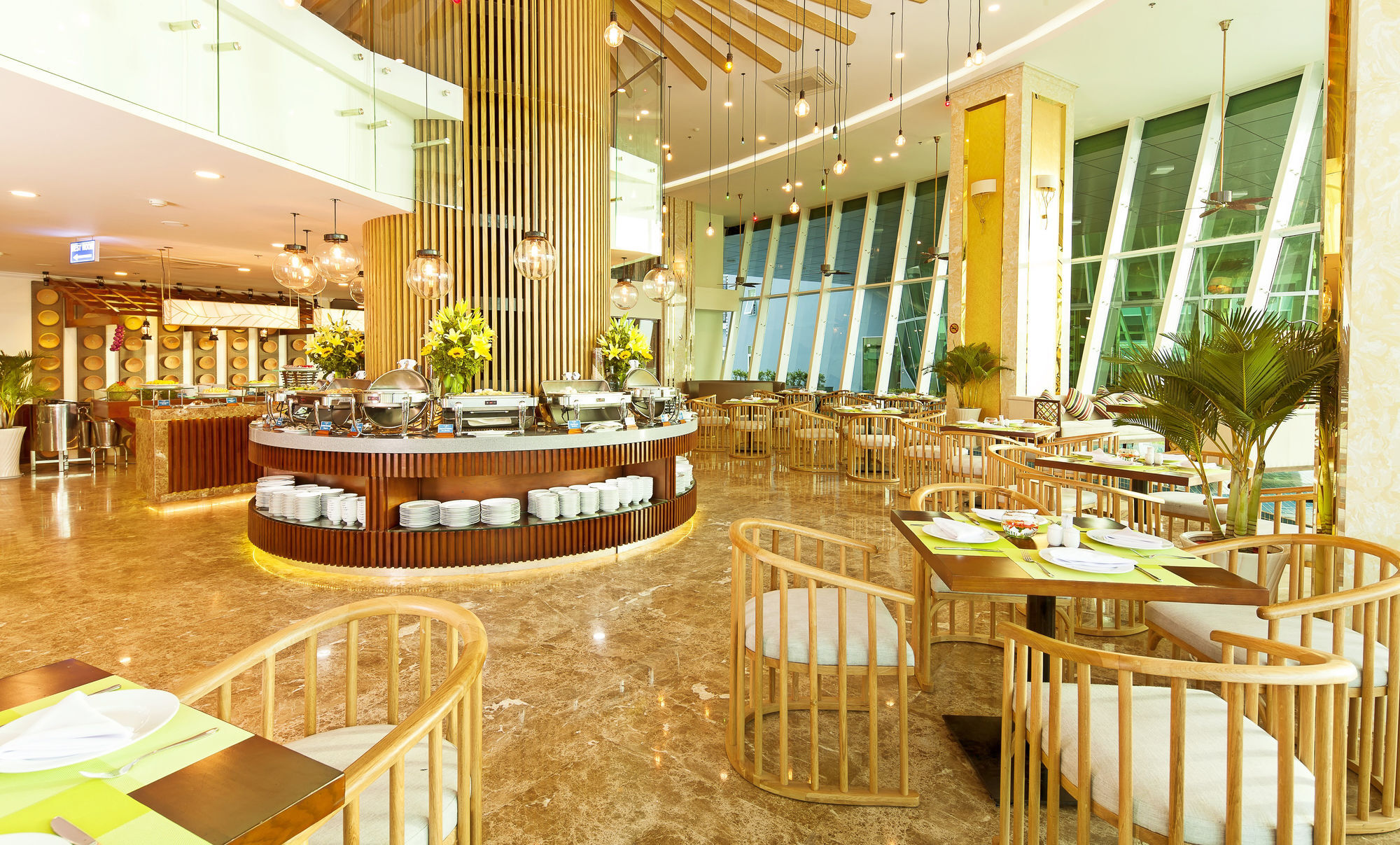 Ninh Kieu Riverside Hotel Can Tho Exterior photo